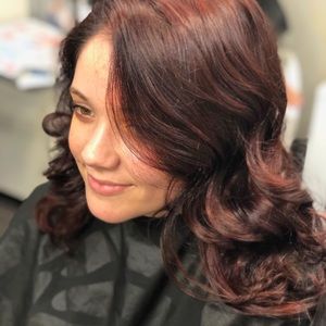 Meet your Posher, Mamailani